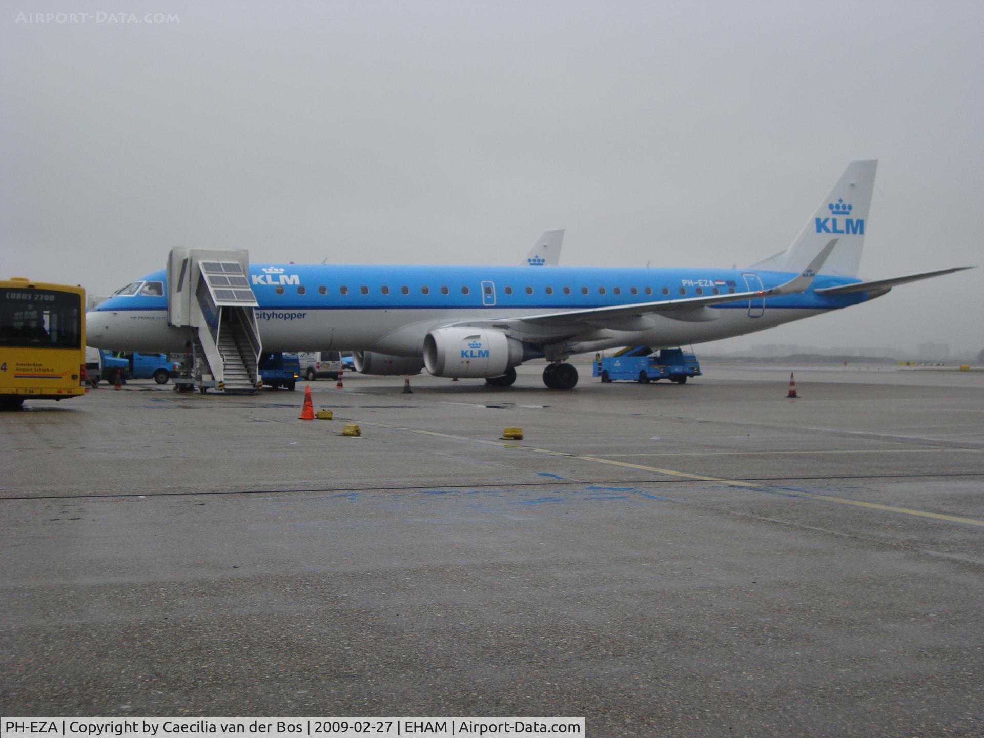 PH-EZA, 2008 Embraer 190LR (ERJ-190-100LR) C/N 19000224, KLM Cityhopper