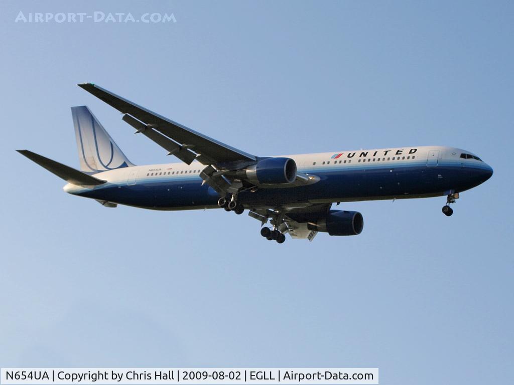 N654UA, 1992 Boeing 767-322ER C/N 25392, United Airlines
