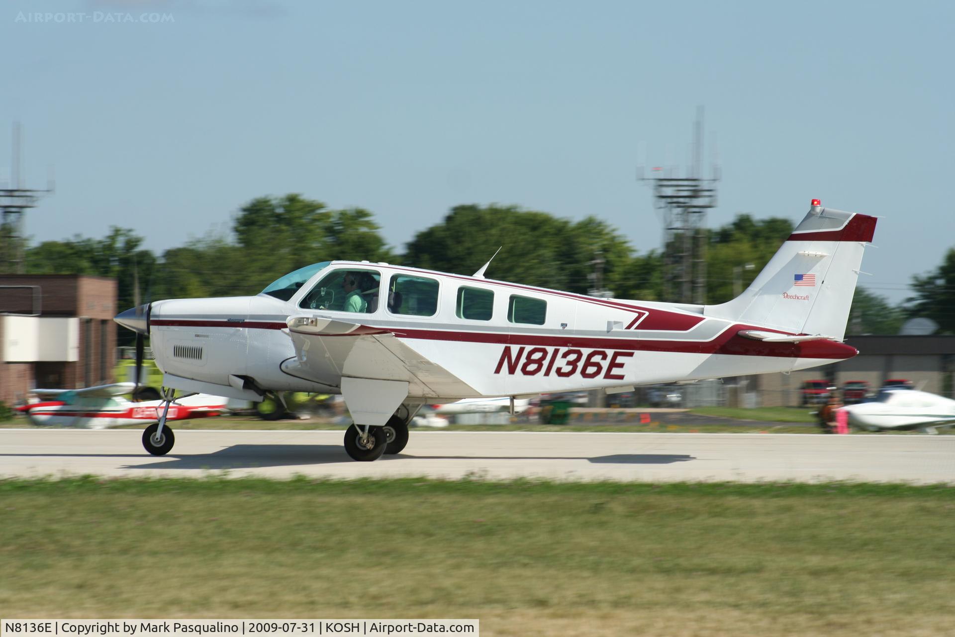N8136E, 1991 Beech A36 Bonanza 36 C/N E-2614, Beech A36