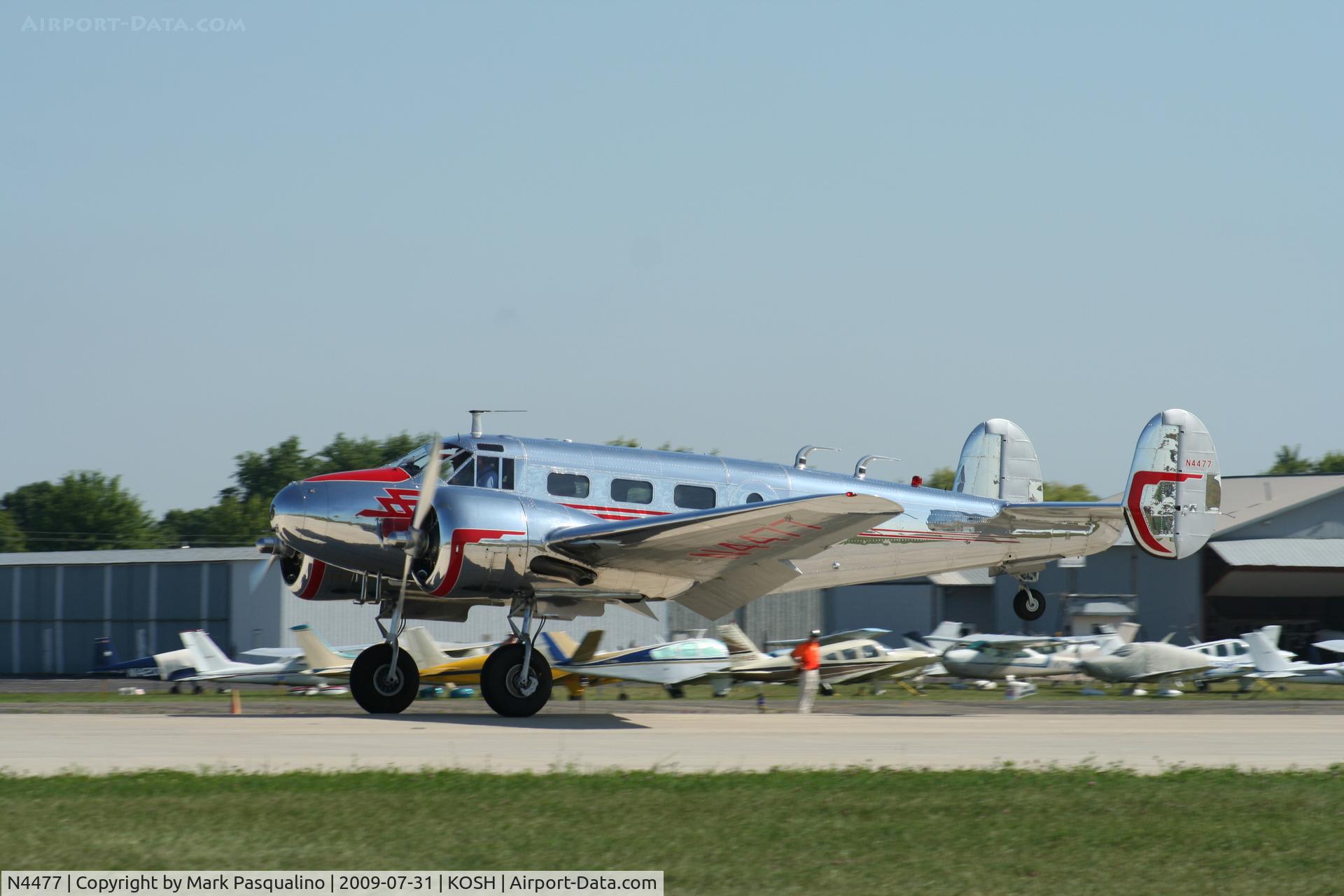 N4477, 1952 Beech D18S C/N A-935, Beech D18S