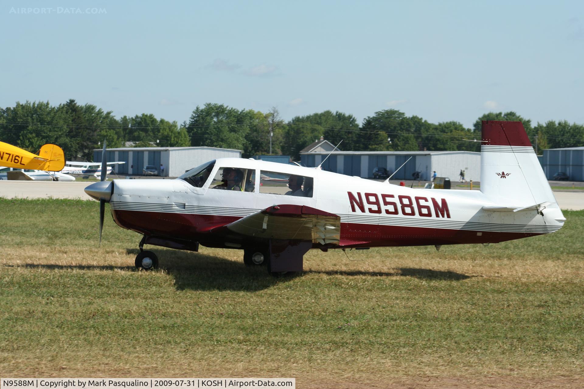 N9588M, 1966 Mooney M20F Executive C/N 670165, Mooney M20F