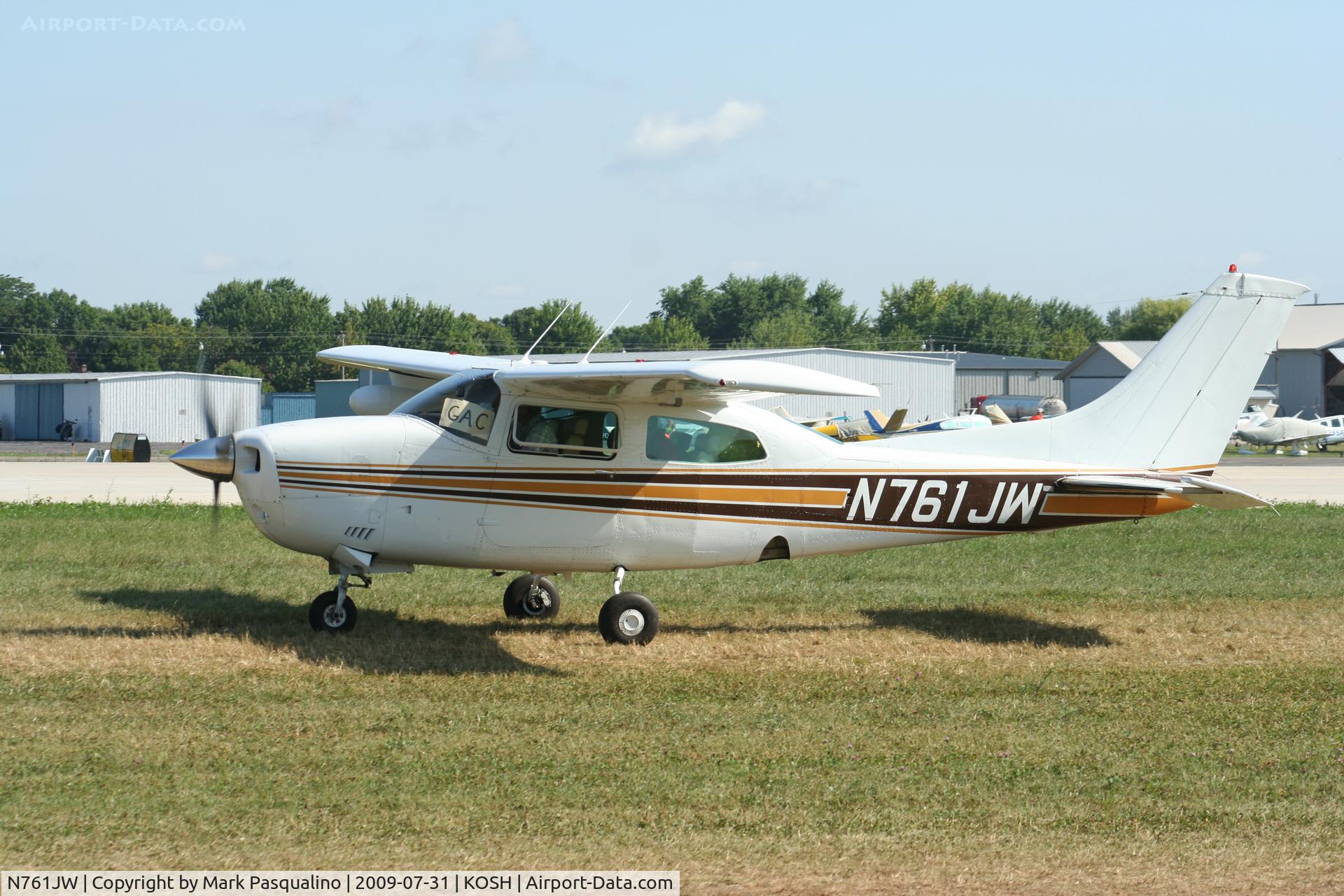 N761JW, Cessna 210M Centurion C/N 21062302, Cessna 210M