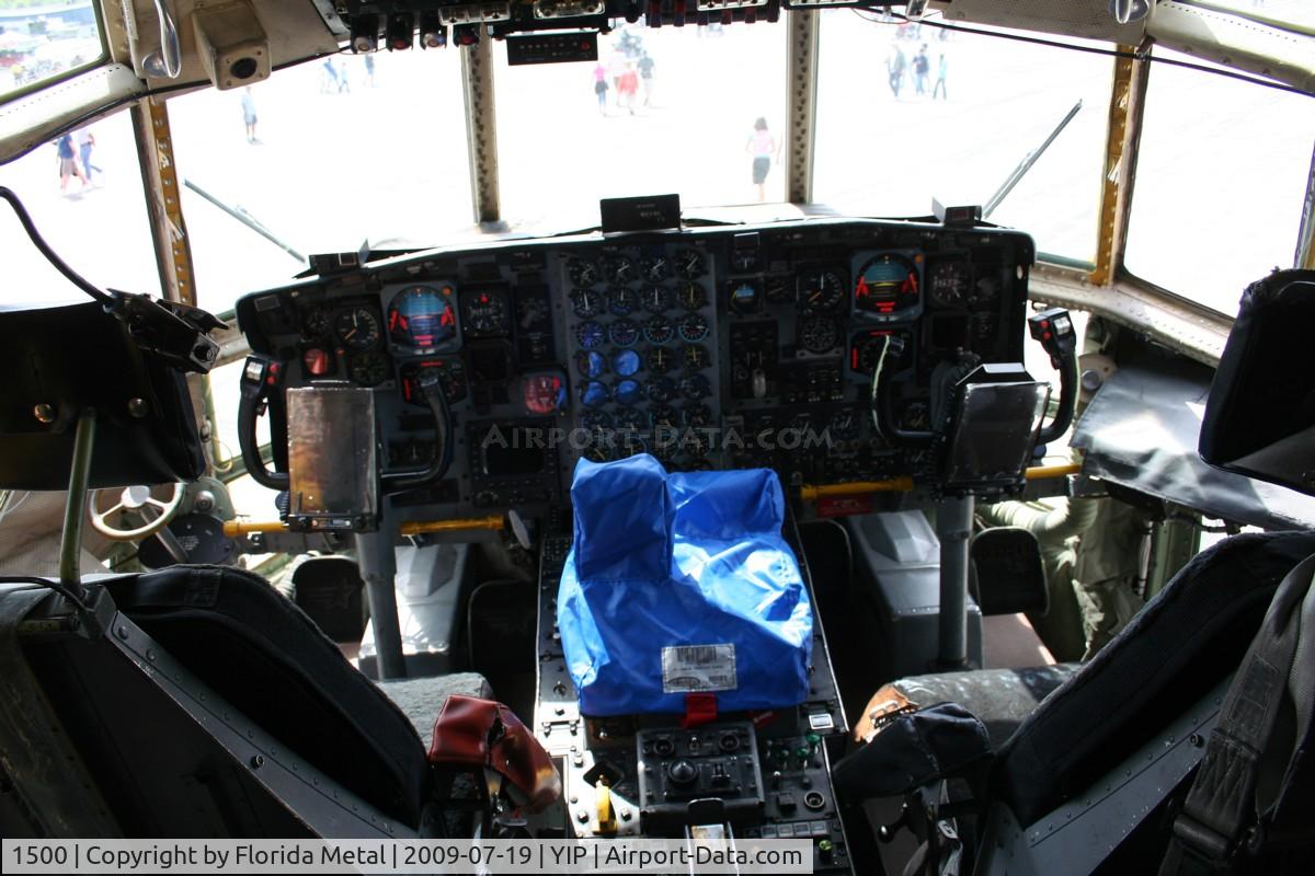 1500, 1973 Lockheed HC-130H Hercules C/N 382-4501, HC-130H Cockpit