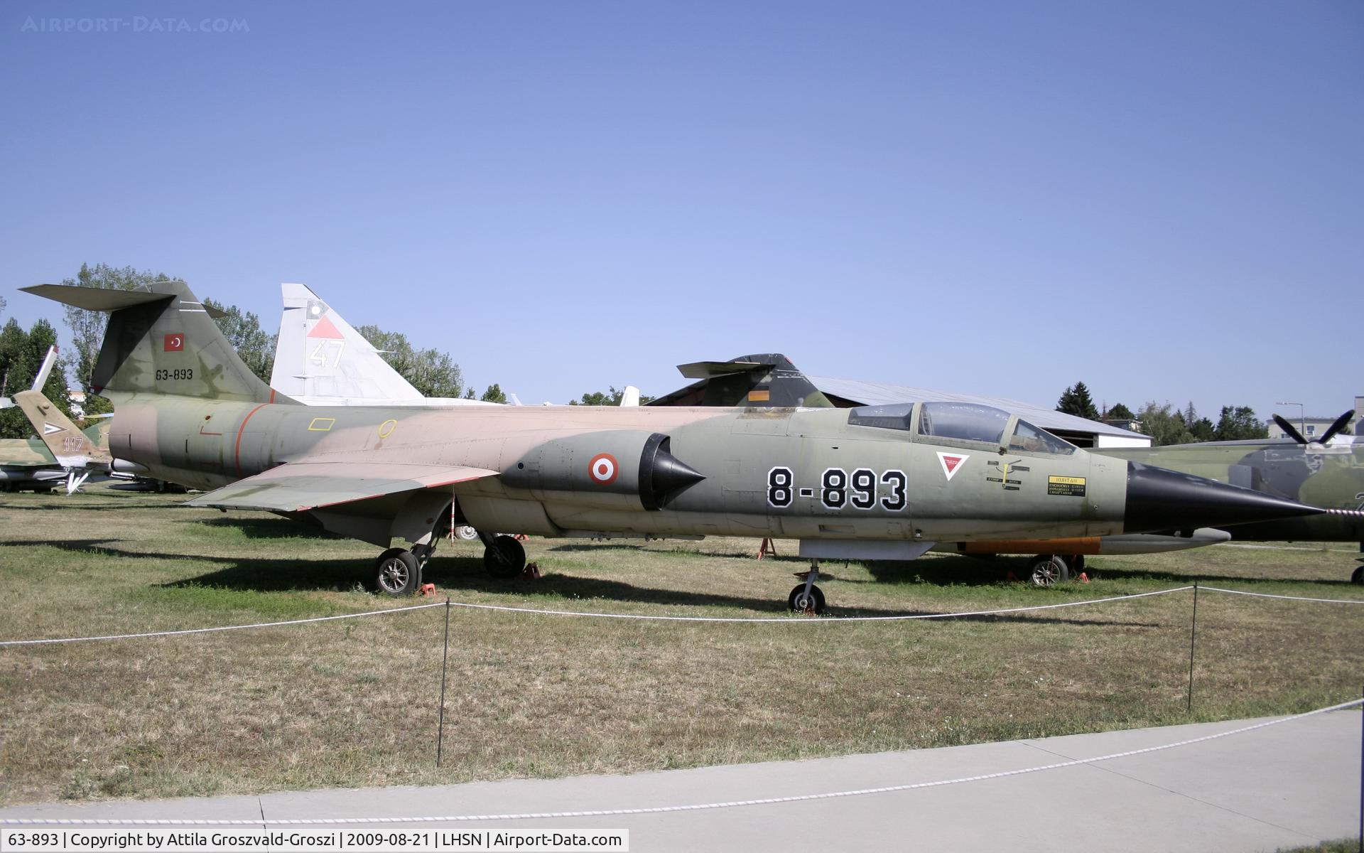 63-893, Canadair CF-104 Starfighter C/N 683A-1193, Szolnok-Szandaszölös airplane museum.
