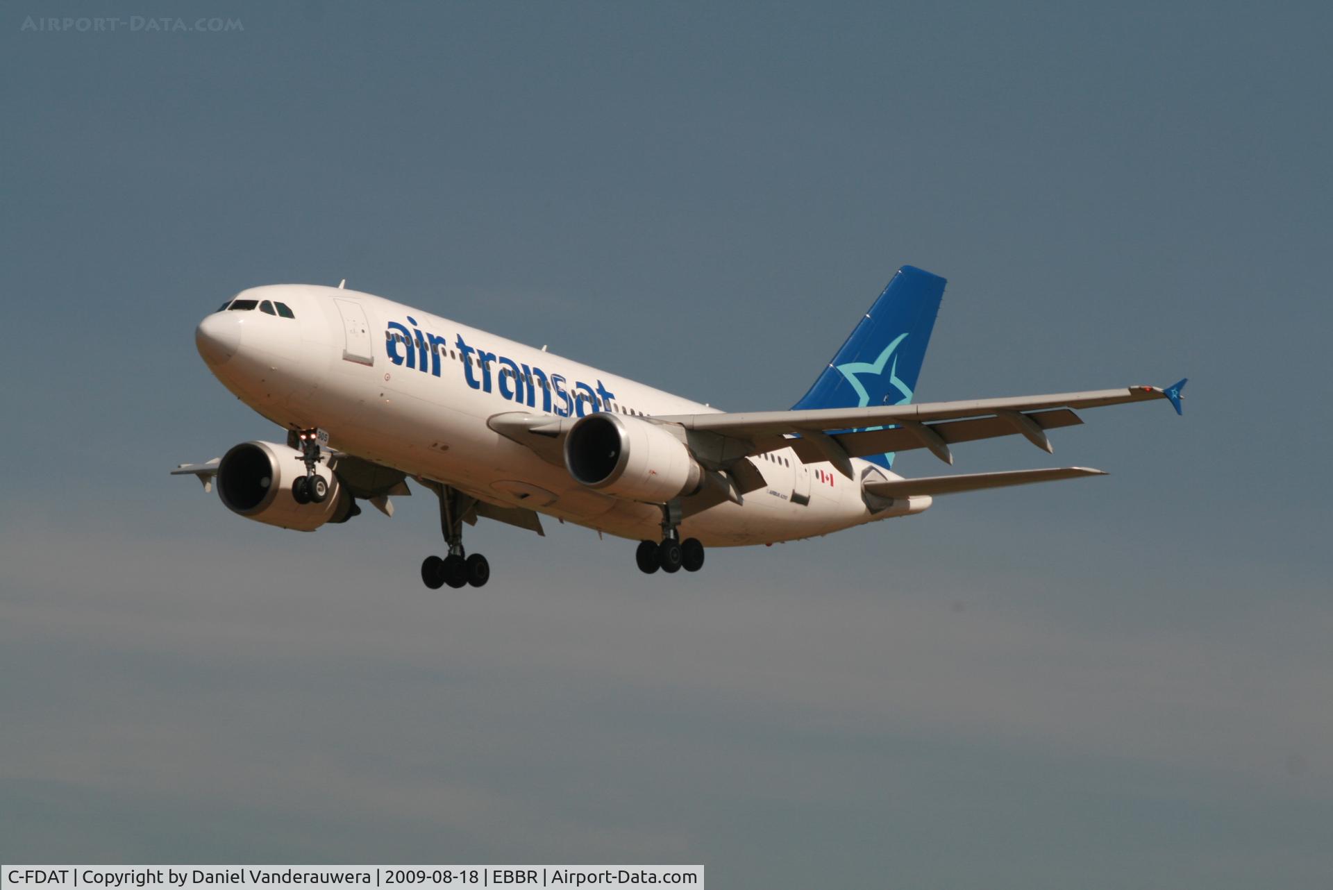 C-FDAT, 1992 Airbus A310-308 C/N 658, Approach to rwy 25L