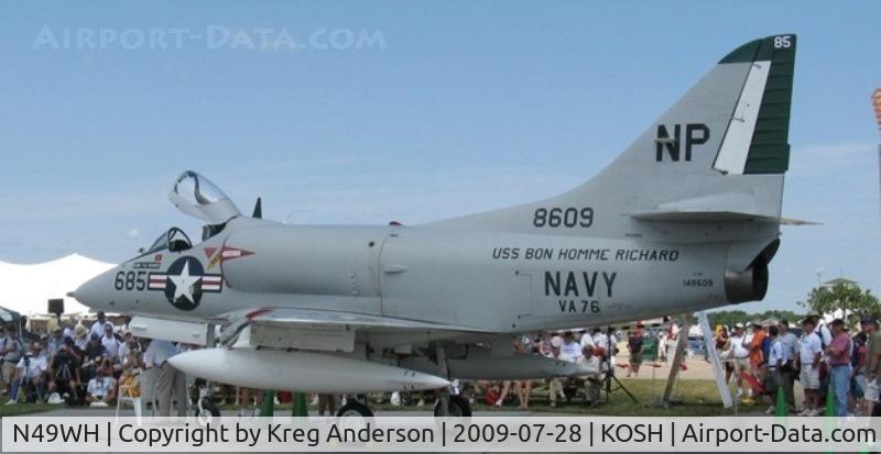 N49WH, 1959 Douglas A-4B Skyhawk C/N 11366, EAA Airventure 2009