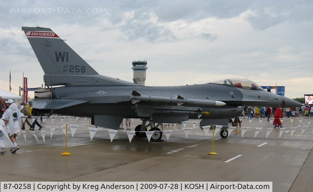 87-0258, 1987 General Dynamics F-16C Fighting Falcon C/N 5C-519, EAA Airventure 2009