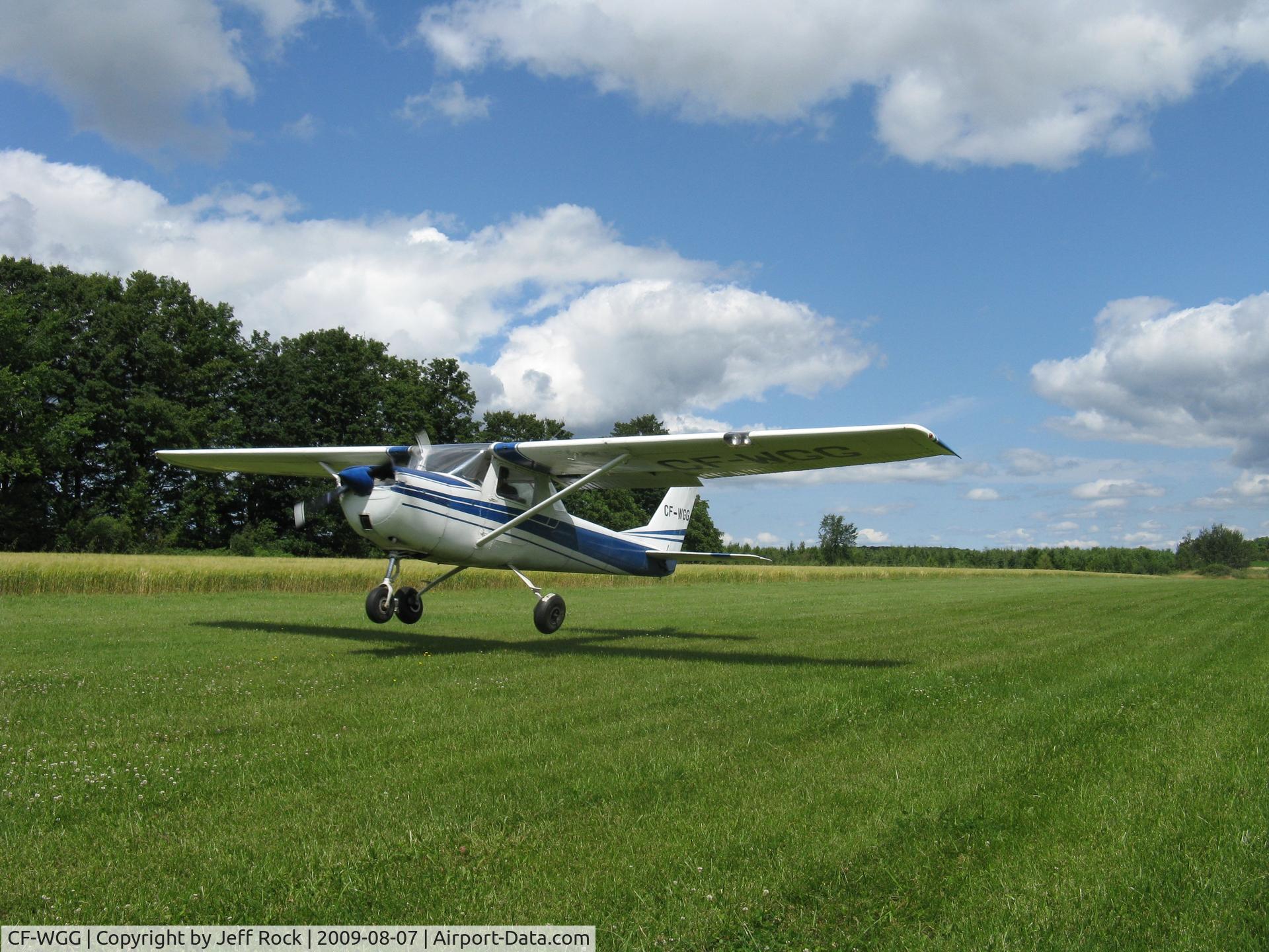 CF-WGG, 1967 Cessna 150G C/N 15067118, take off in from Cidar Strip Ontario