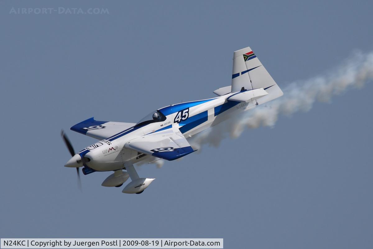 N24KC, 2001 Zivko Edge 540A C/N 0029A, Red Bull Air Race Budapest 2009 - Glen Dell