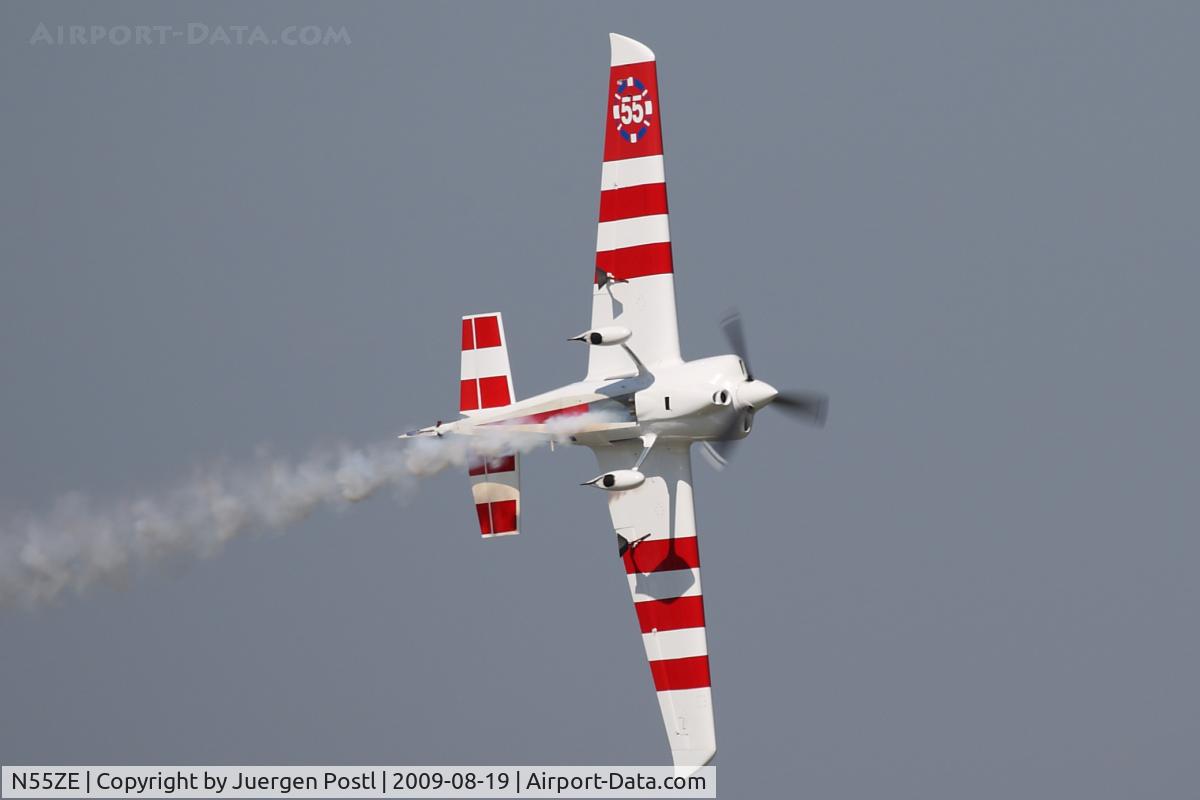 N55ZE, 2007 Zivko Edge 540 C/N 0040A, Red Bull Air Race Budapest 2009 - Paul Bonhomme