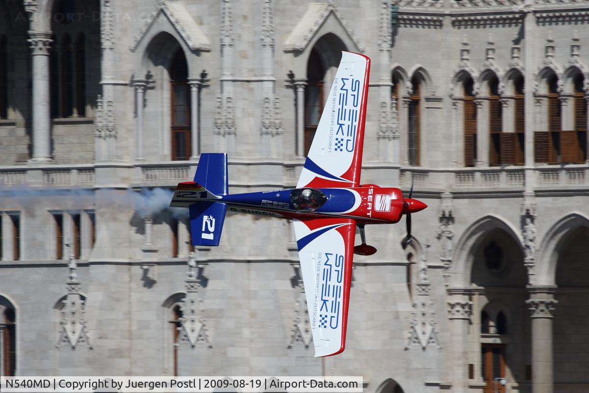 N540MD, 2008 Zivko Edge 540 C/N 0043, Red Bull Air Race Budapest 2009 - Matthias Dolderer