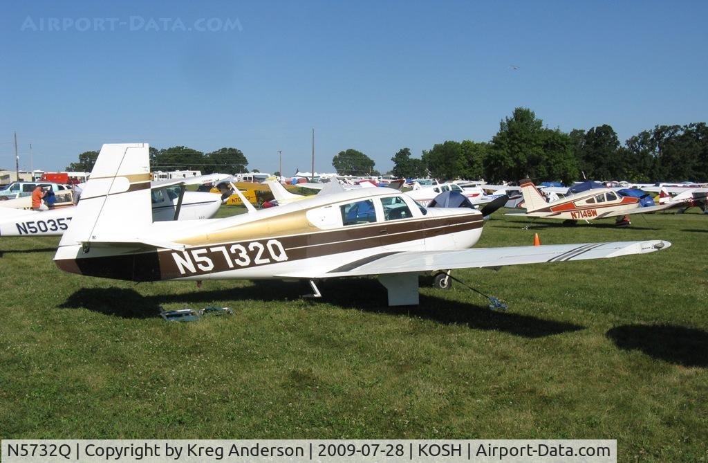 N5732Q, 1965 Mooney M20C Ranger C/N 3068, EAA Airventure 2009