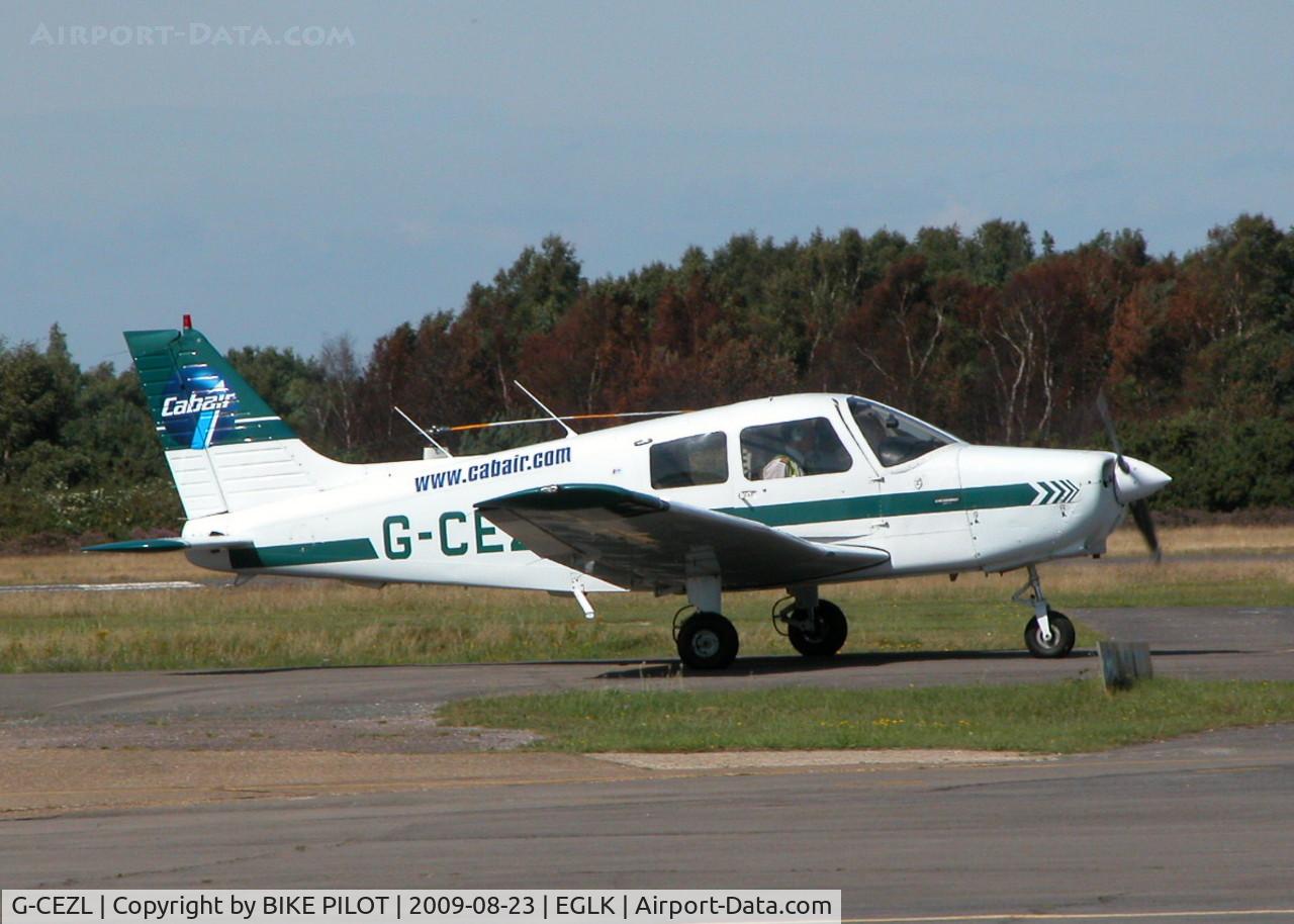 G-CEZL, 1989 Piper PA-28-161 Cadet C/N 2841247, VISITING CABAIR CHEROKEE TAXYING TOWARDS THE RUN UP AREA
