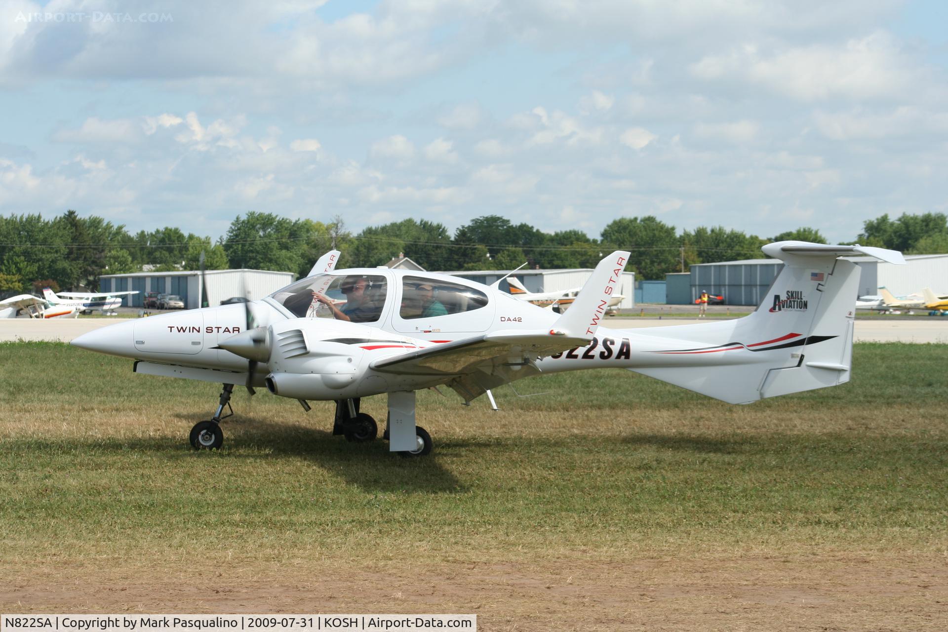 N822SA, 2006 Diamond DA-42 Twin Star C/N 42.AC006, DA 42