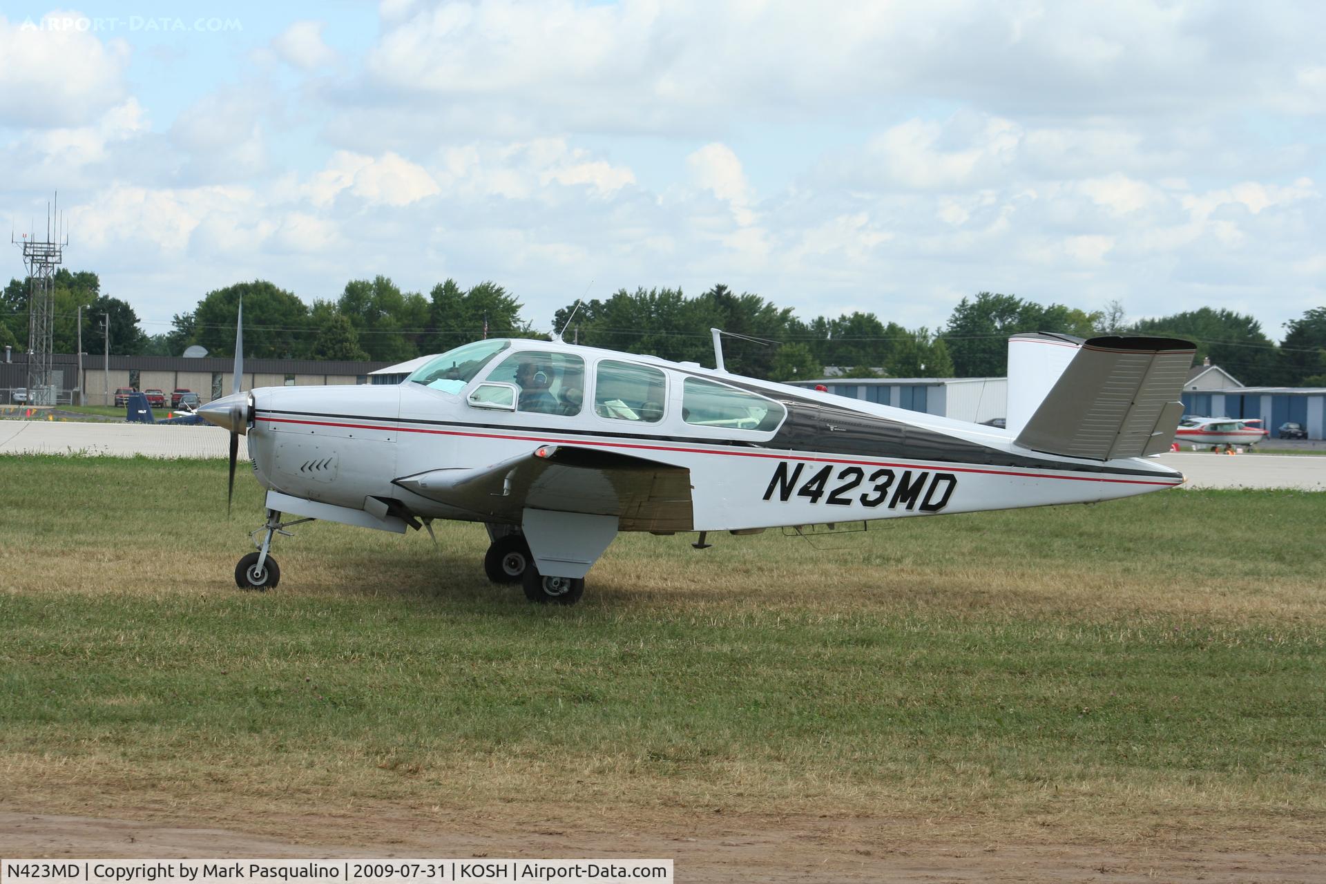 N423MD, 1964 Beech S35 Bonanza C/N D-7454, Beech S35