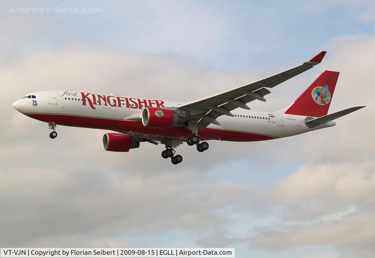 VT-VJN, 2008 Airbus A330-223 C/N 927, Short final rwy 27R