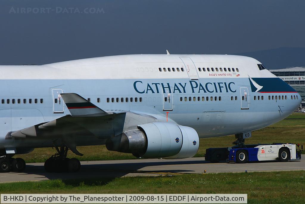 B-HKD, 1992 Boeing 747-412 C/N 26548, Closeup while beeing towed to it´s Terminal Position for the Flight back to HKG in the Afternoon.