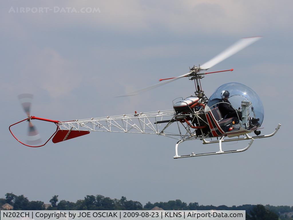 N202CH, 1951 Bell 47D-1 C/N 301, Flying at Lancaster