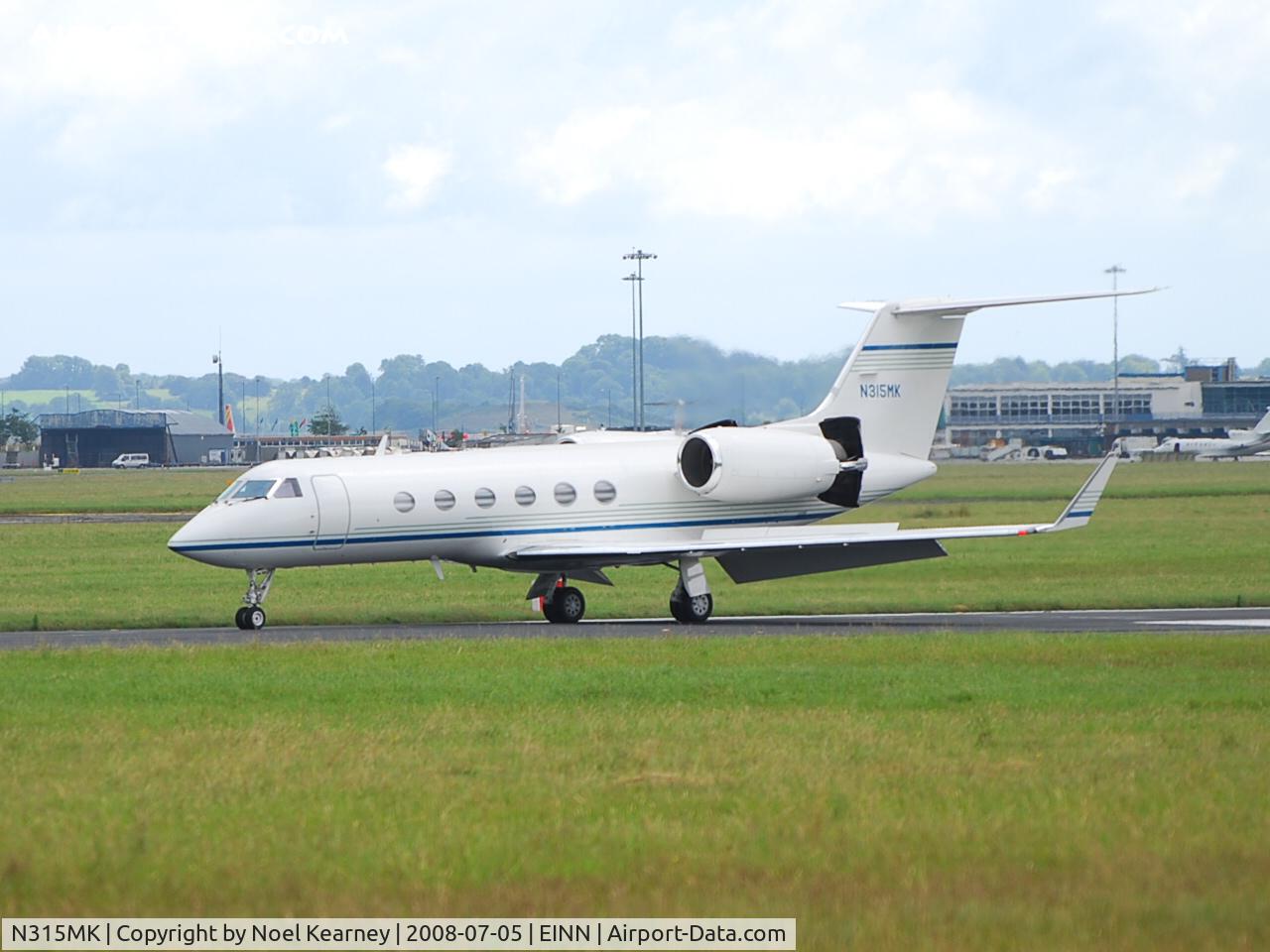 N315MK, 1992 Gulfstream Aerospace G-IV C/N 1206, Landing Rwy 10