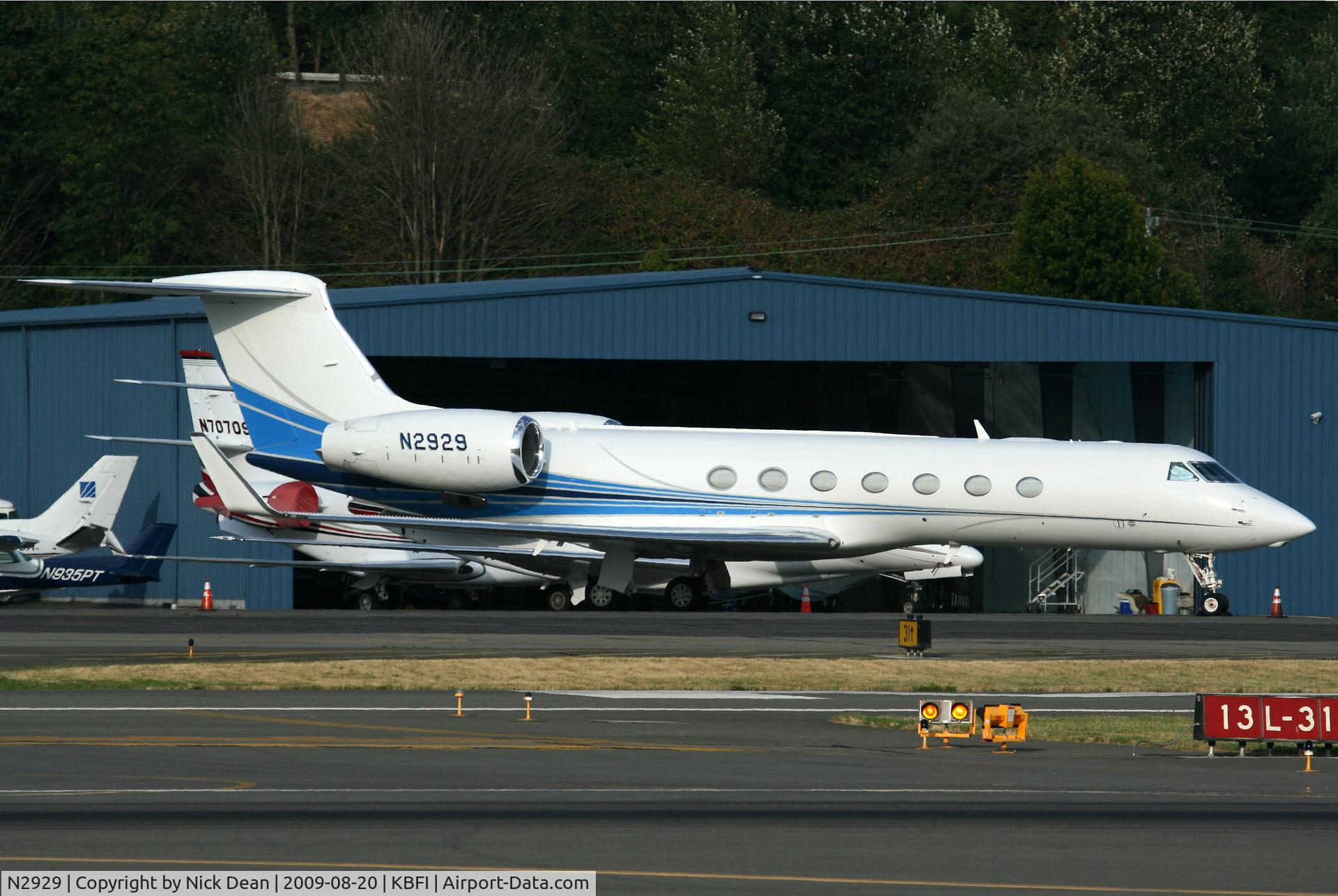 N2929, 2004 Gulfstream Aerospace GV-SP (G550) C/N 5053, KBFI