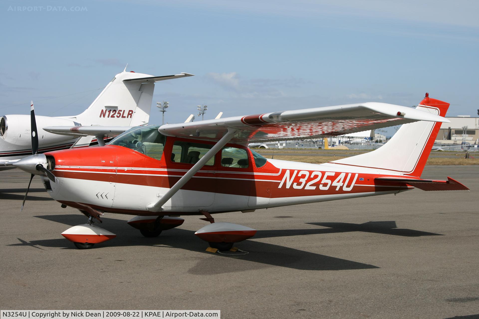 N3254U, 1963 Cessna 182F Skylane C/N 18254654, KPAE