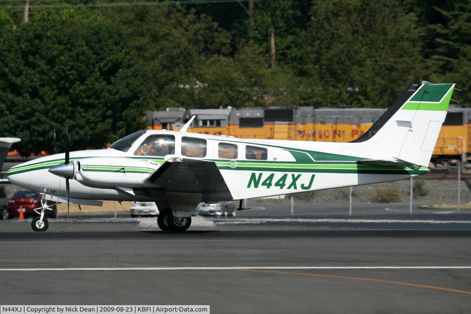 N44XJ, 1984 Beech 58P Baron C/N TJ-478, KBFI