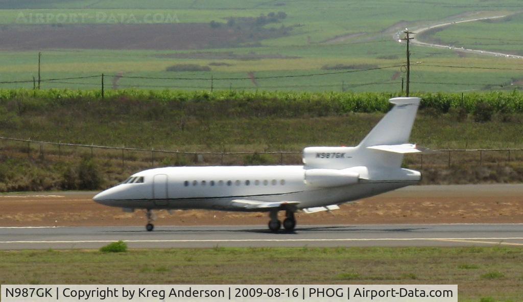 N987GK, 1990 Dassault Falcon 900 C/N 88, Dassaul Falcon 900 landing at OGG.