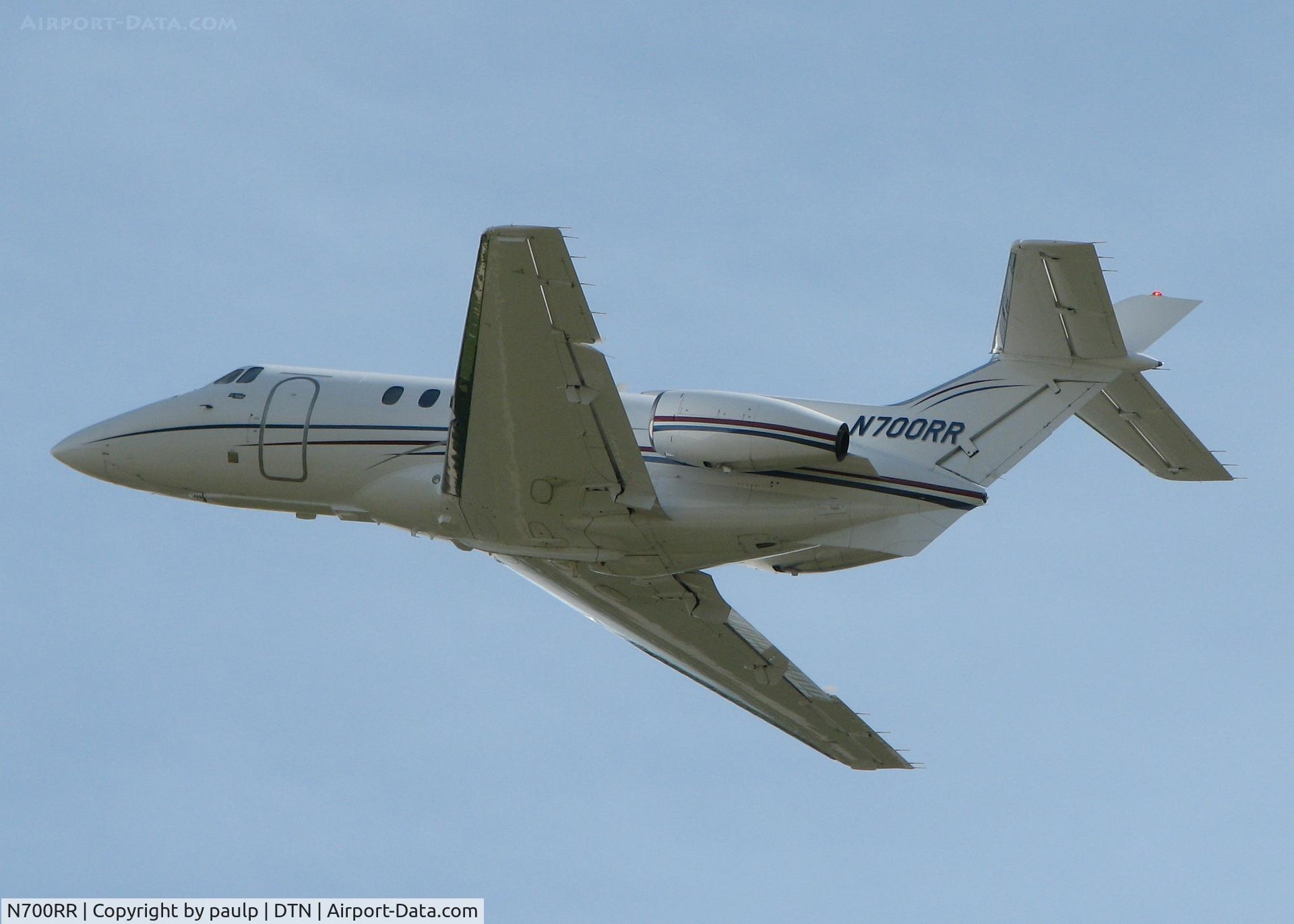 N700RR, 1978 British Aerospace HS.125-700A C/N 257024, Off of 32 at Downtown Shreveport.