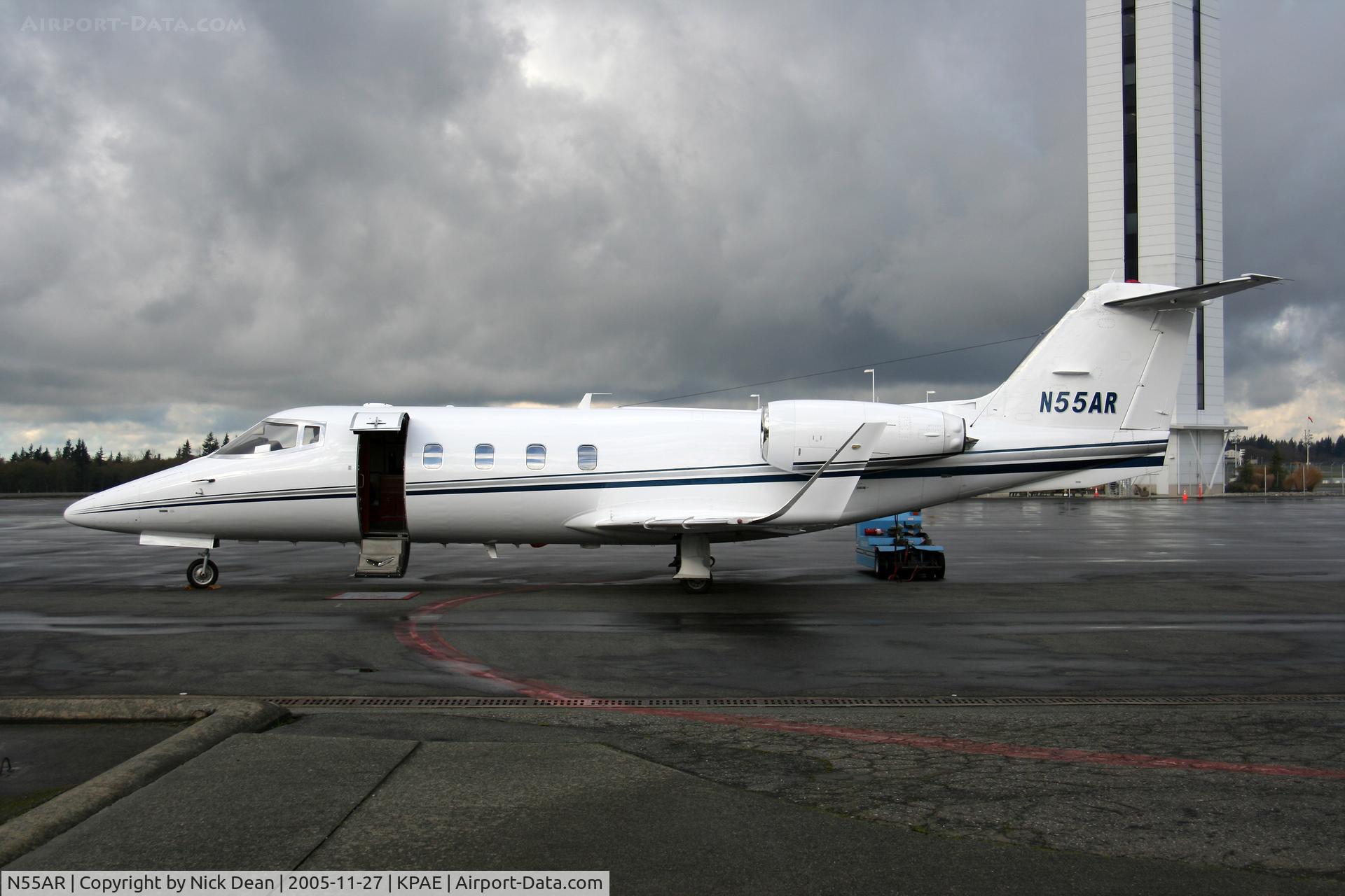 N55AR, Gates Learjet 55 C/N 105, KPAE
