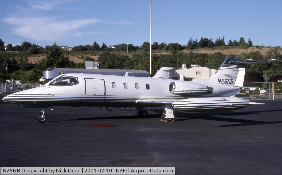N25NB, 1980 Gates Learjet 25D C/N 326, KBFI