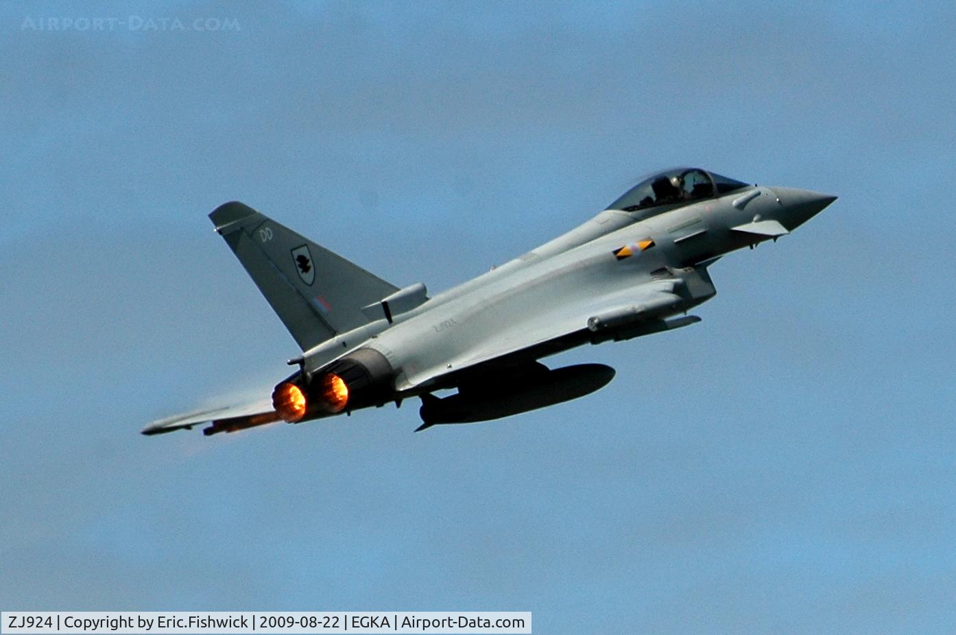 ZJ924, 2006 Eurofighter EF-2000 Typhoon FGR4 C/N 0077/BS015, ZJ924 with a little bit of re-heat and plenty of noise at RAFA Battle of Britain Airshow, Shoreham Airport Aug 09