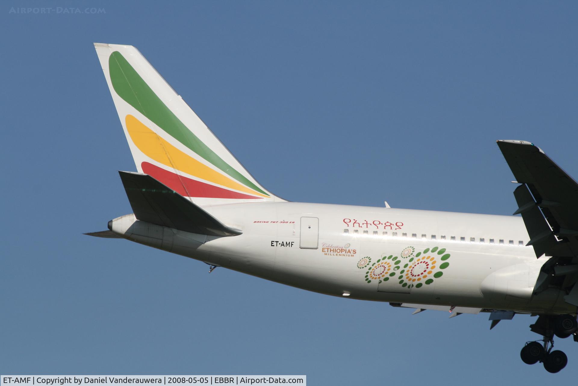 ET-AMF, 2000 Boeing 767-3BG/ER C/N 30563, descending to rwy 02