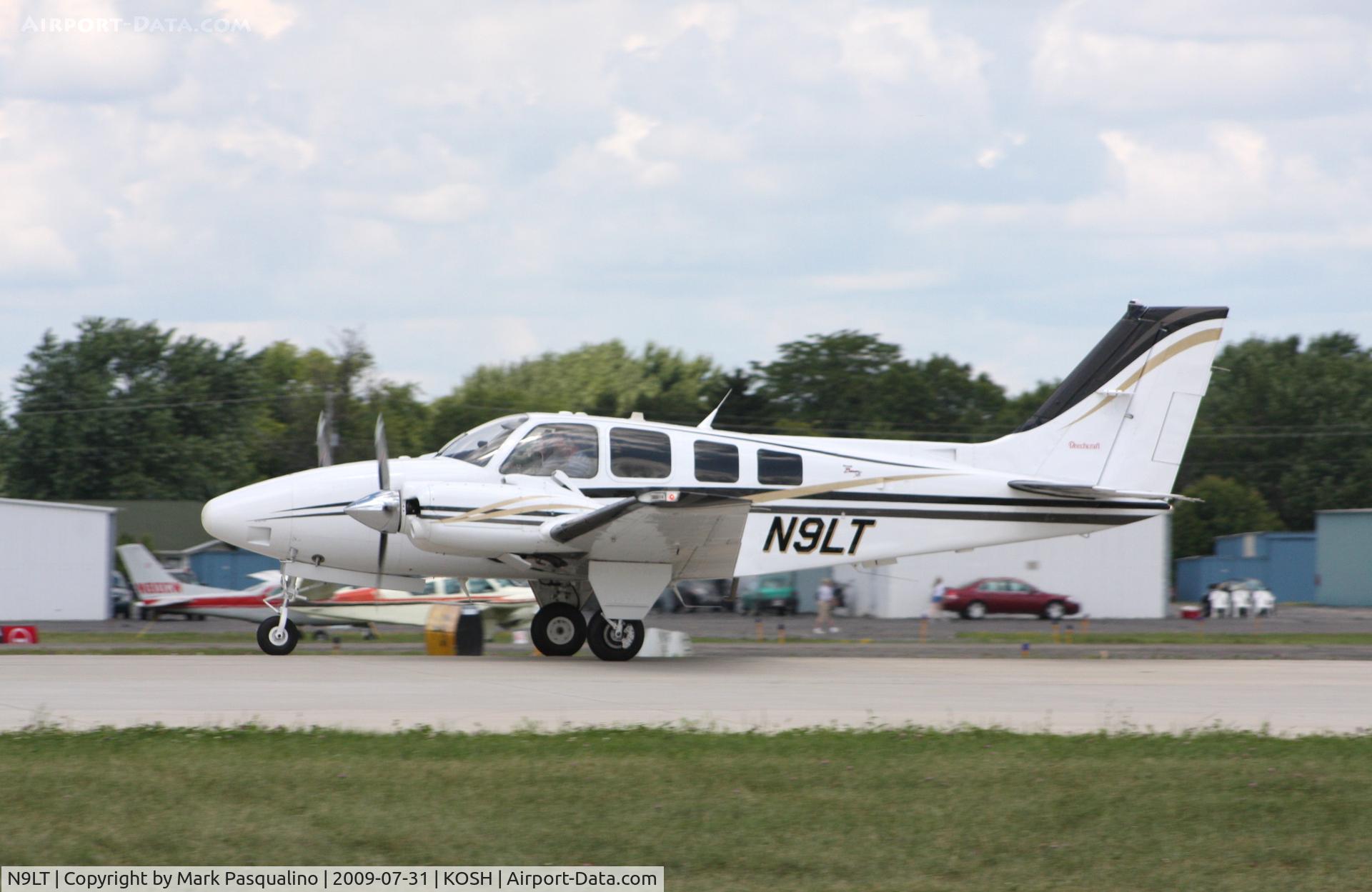 N9LT, 2001 Raytheon Aircraft Company 58 C/N TH-1989, Beech 58