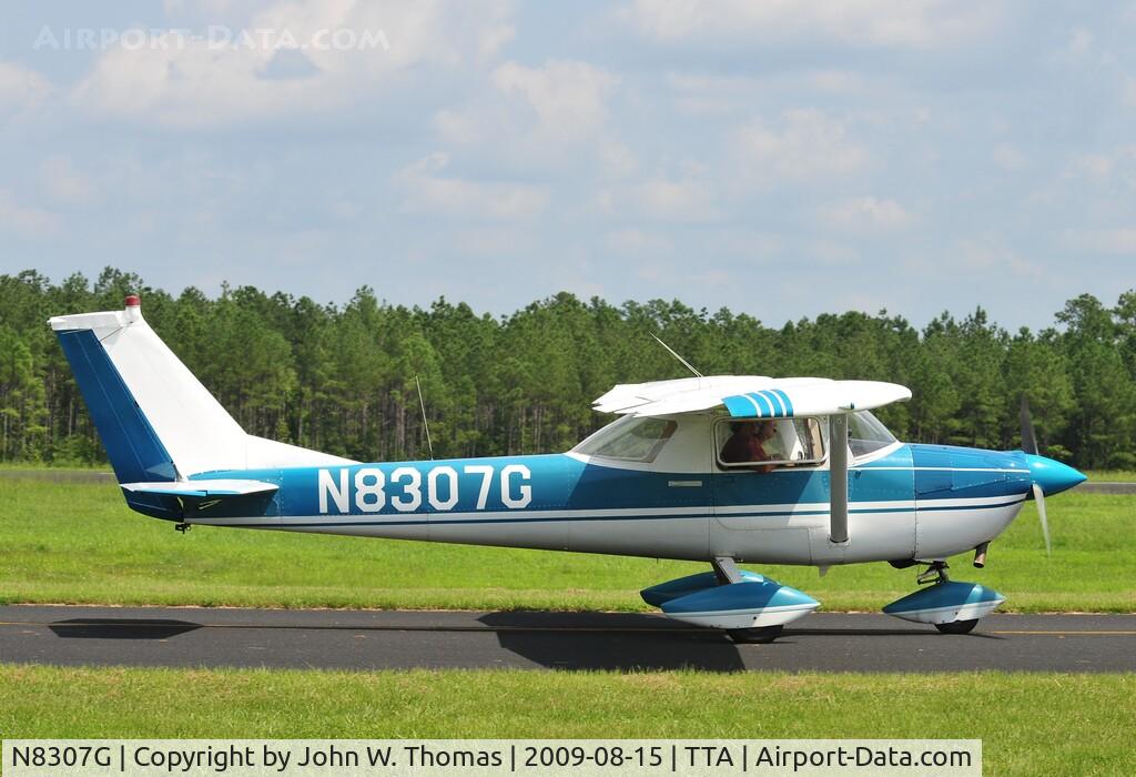 N8307G, 1965 Cessna 150F C/N 15062407, taxi to runwau 3