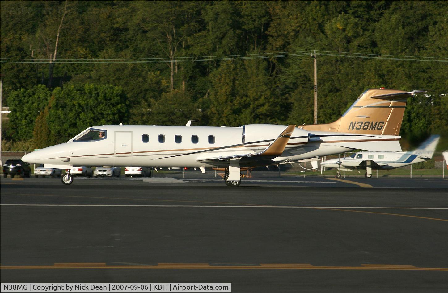 N38MG, 1989 Learjet 31 C/N 009, KBFI