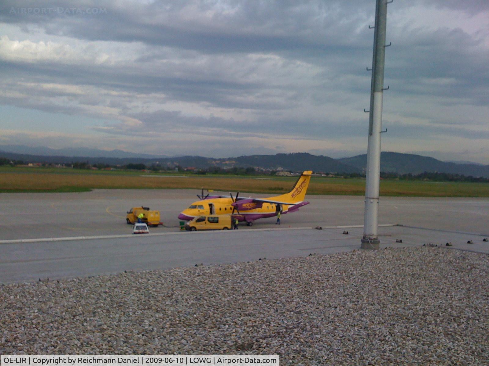 OE-LIR, 2000 Dornier 328-100 C/N 3115, Nice livery!