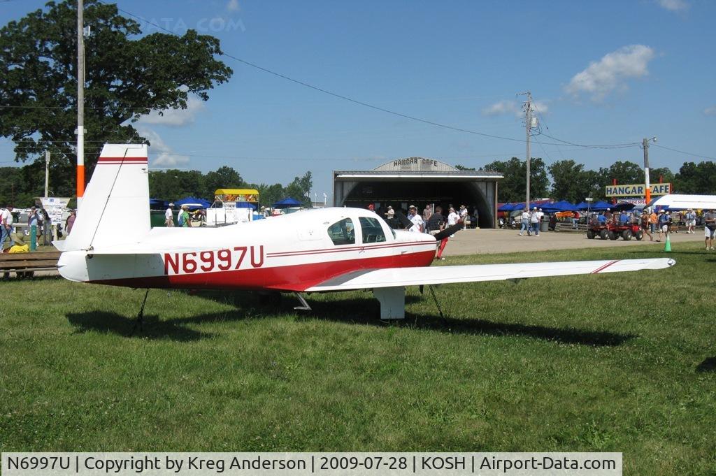 N6997U, 1964 Mooney M20C Ranger C/N 2718, EAA Airventure 2009