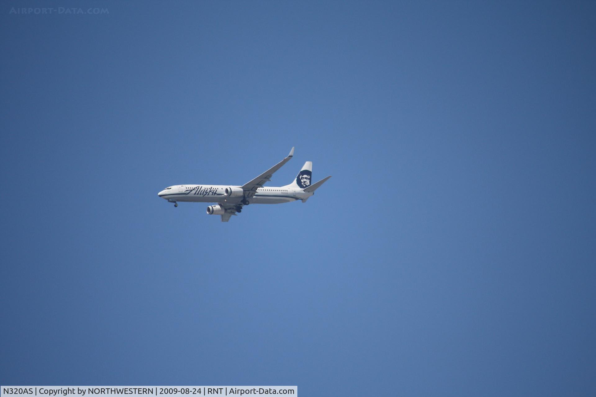 N320AS, 2003 Boeing 737-990 C/N 33680, LOS ANGELES-SEATTLE