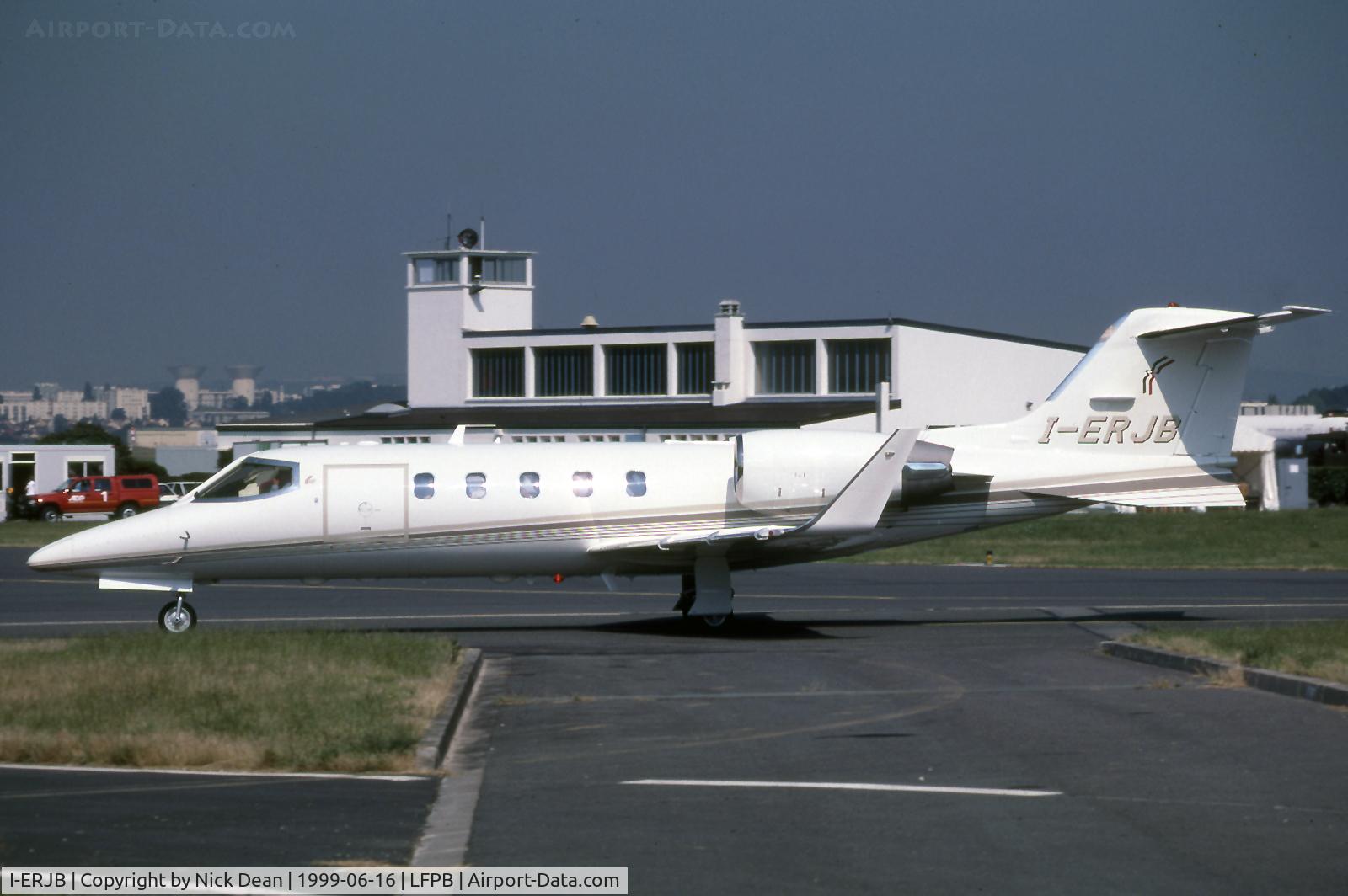 I-ERJB, 1998 Learjet 31A C/N 31A-167, LFPB Paris Le Bourget
