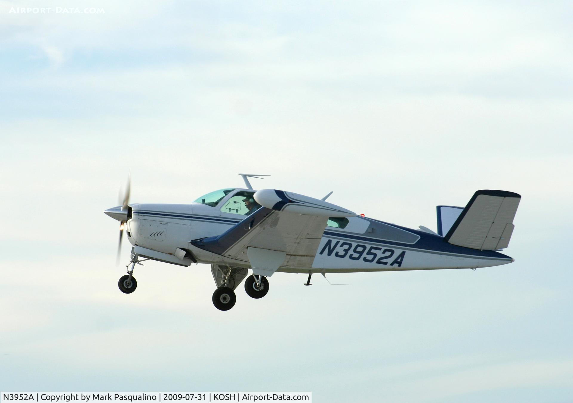 N3952A, 1969 Beech V35B Bonanza C/N D-9090, Beech V35B