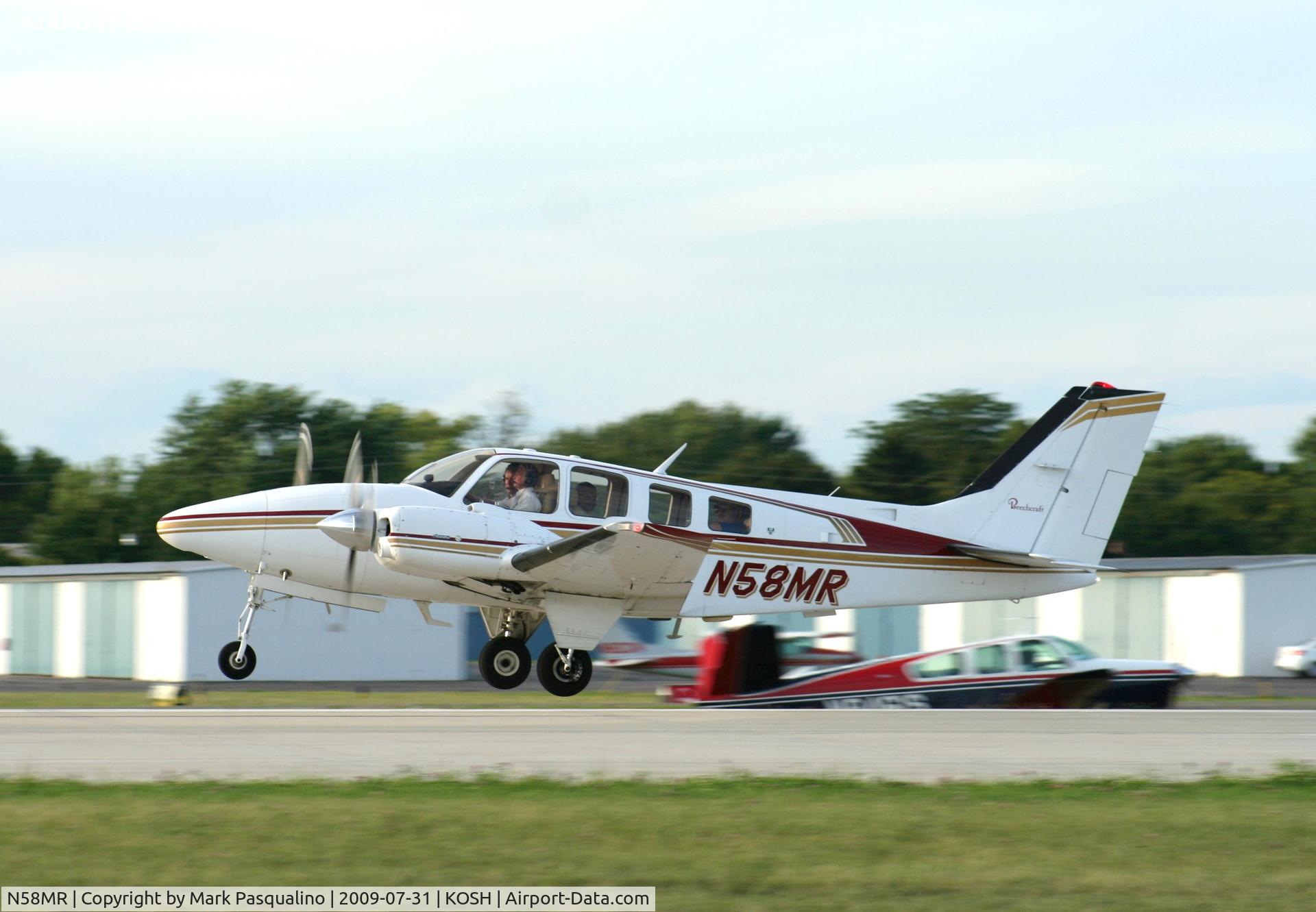 N58MR, 1982 Beech 58 Baron C/N TH-1337, Beech 58