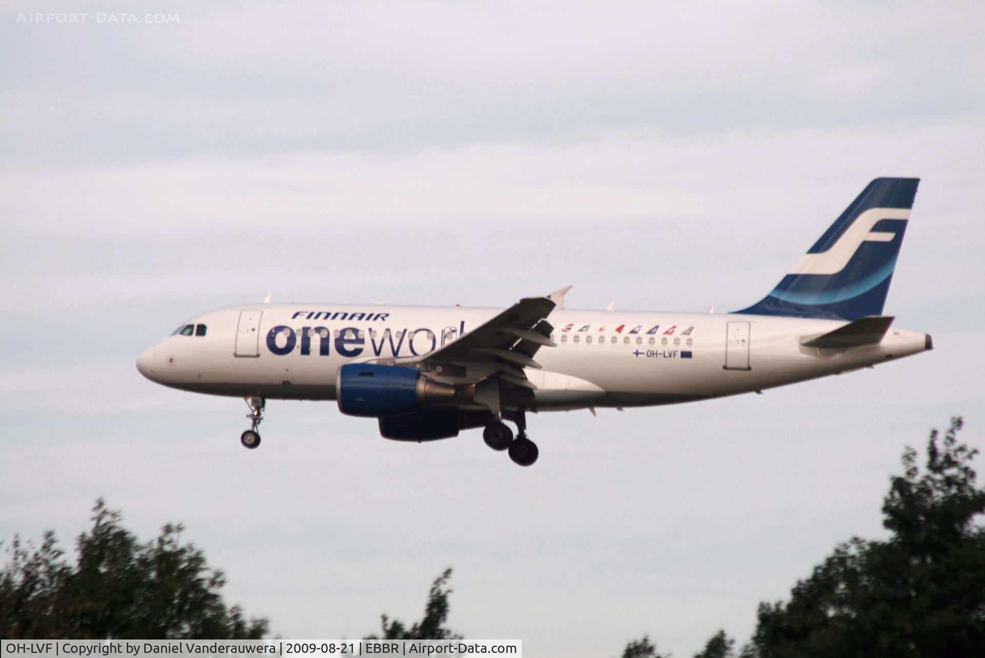 OH-LVF, 2002 Airbus A319-112 C/N 1808, Flight AY811 is descending to rwy 20