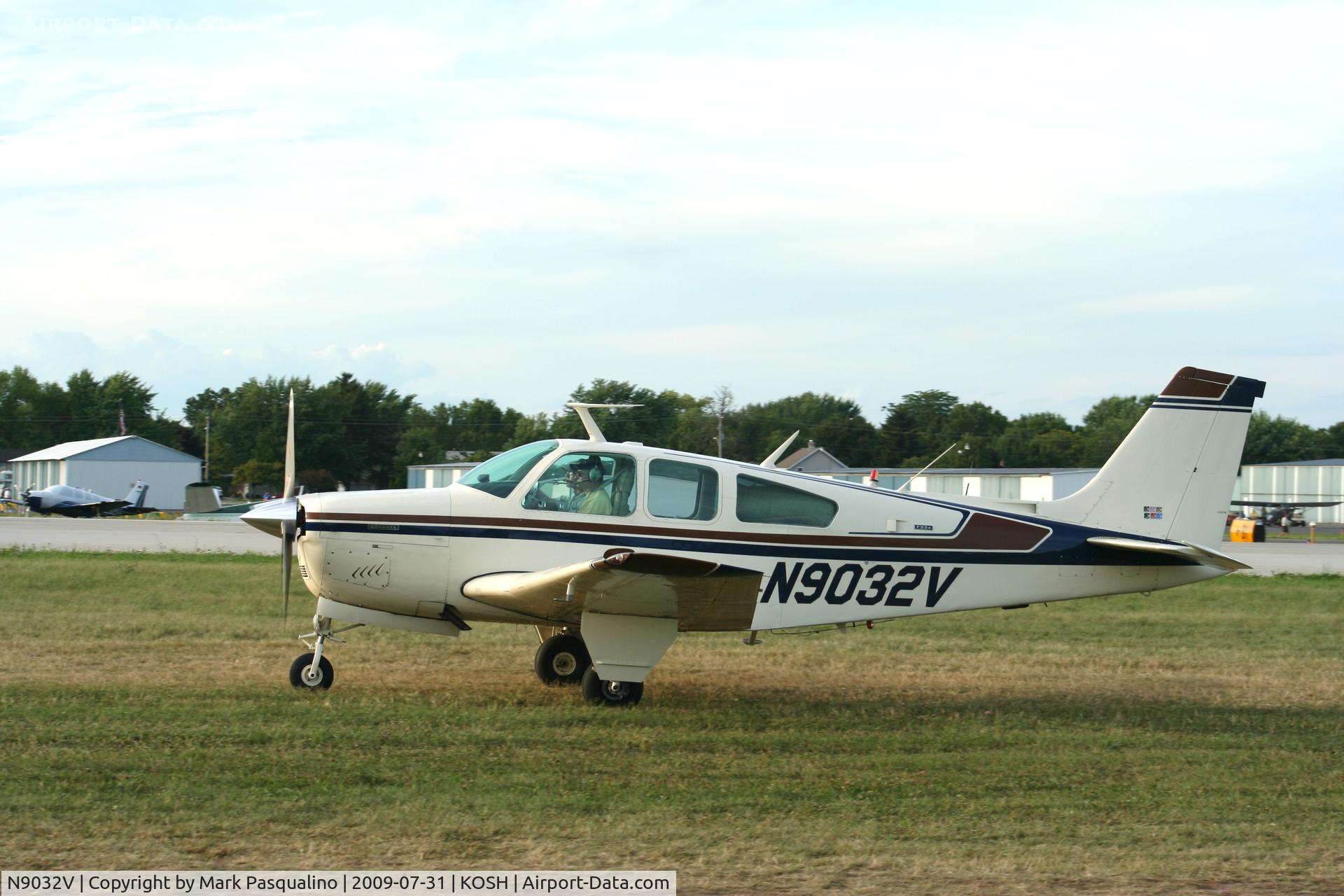 N9032V, 1972 Beech F33A Bonanza C/N CE-378, Beech F33A