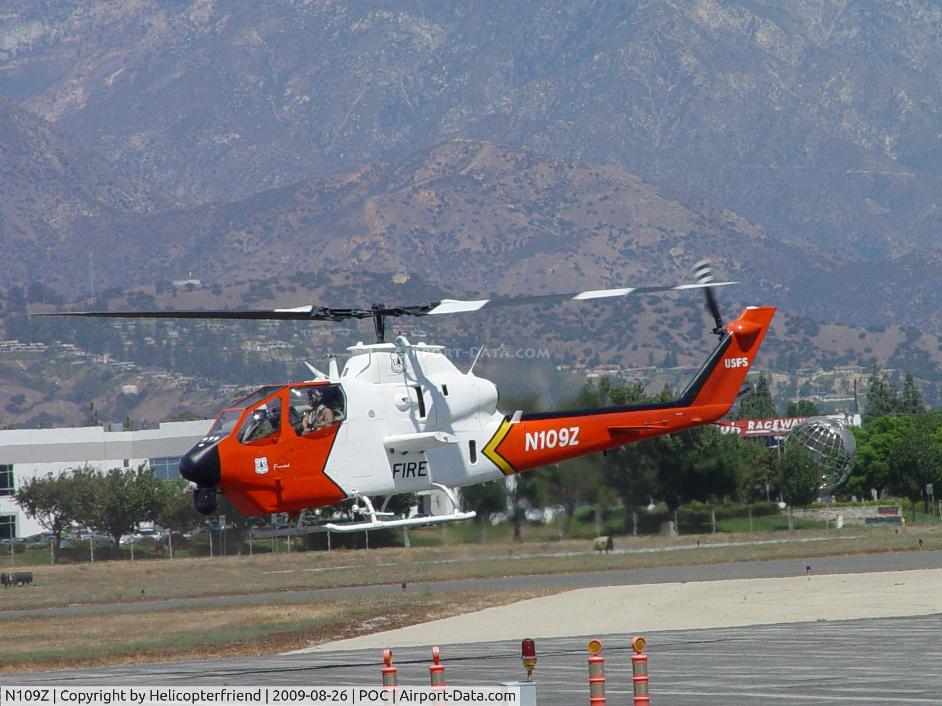 N109Z, 1969 Bell AH-1F Cobra C/N 20854, Air Attack landing at Brackett to rest from Morris Fire Military ID 69-16422