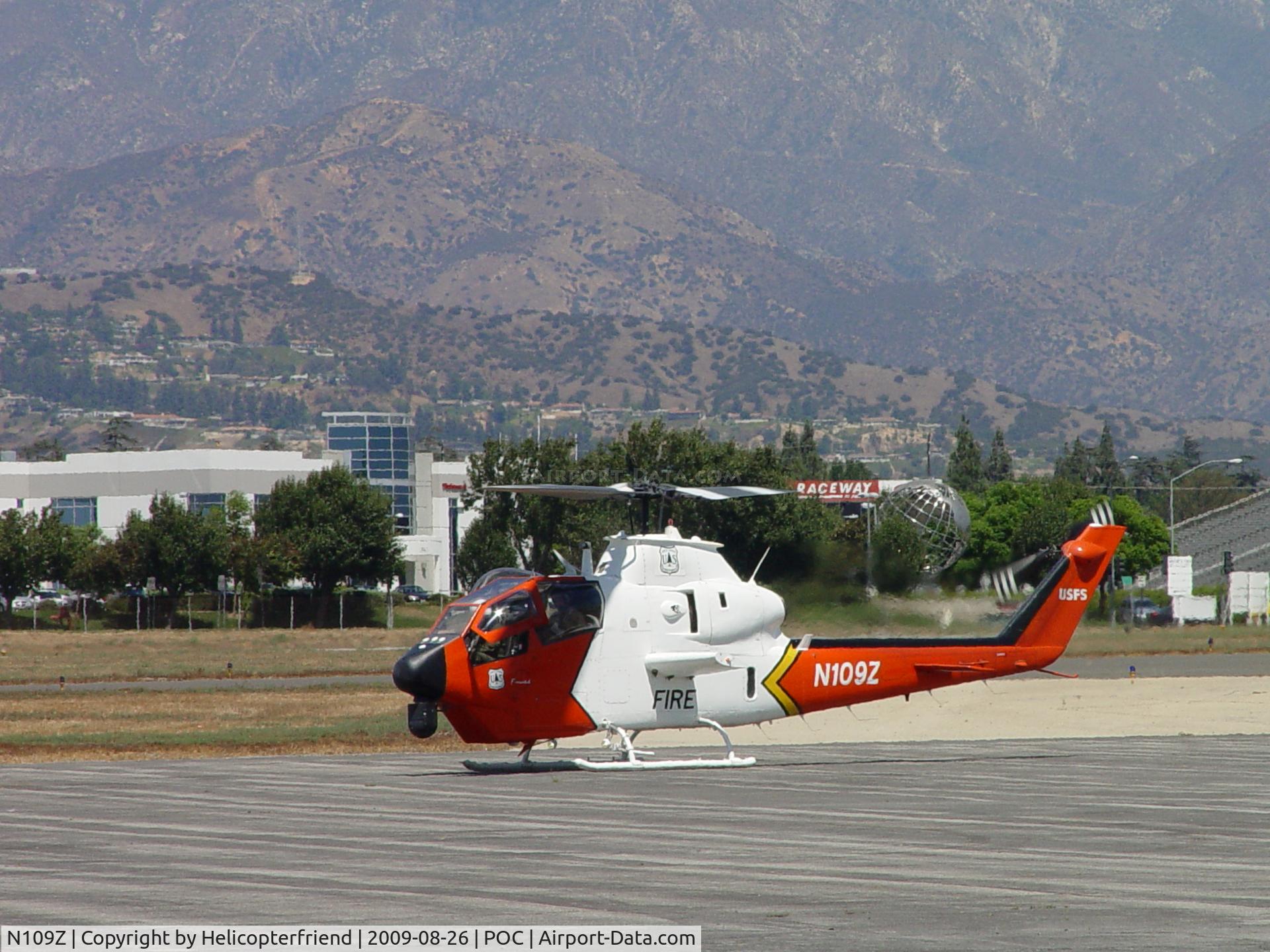 N109Z, 1969 Bell AH-1F Cobra C/N 20854, Settling down eastside parking from Azusa Fire