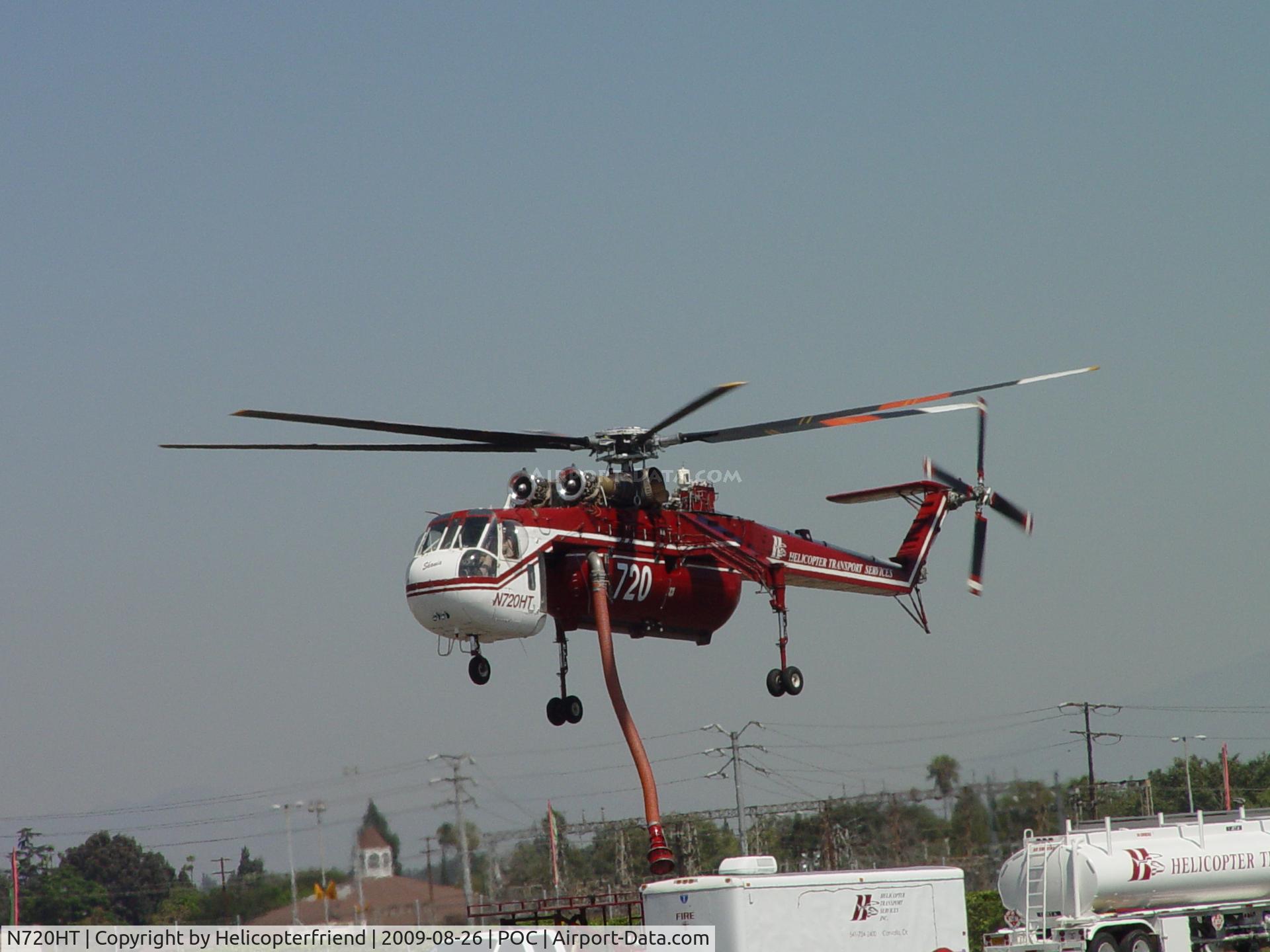 N720HT, 1969 Sikorsky CH-54B Tarhe C/N 64-070, Lifting off to assist N729HT at Azusa Fire