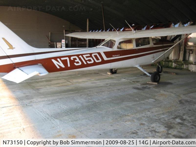 N73150, 1976 Cessna 172M C/N 17267291, In her crib at Fremont, Ohio
