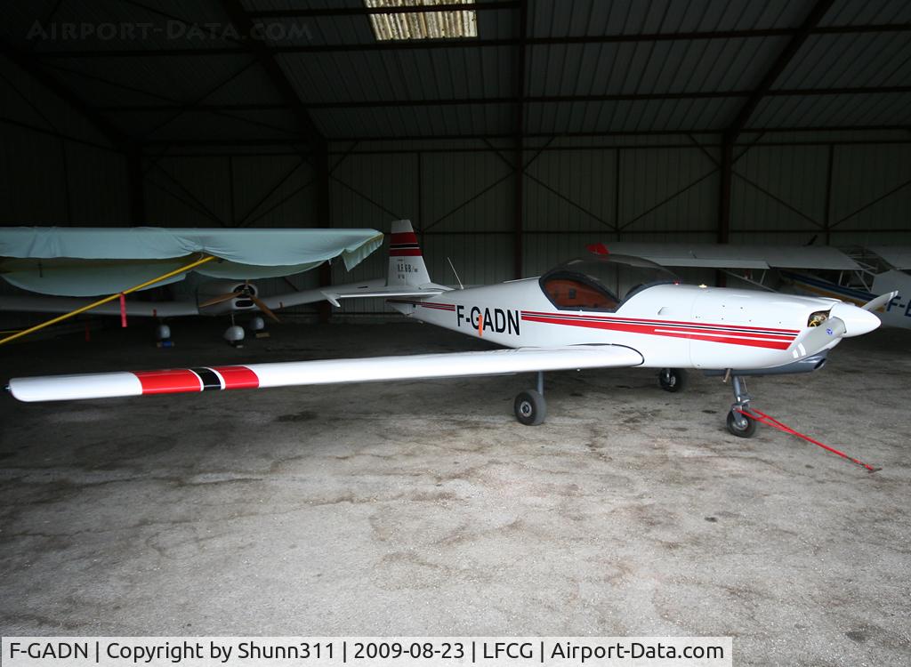 F-GADN, Fournier RF-6B-100 C/N 16, Hangared...