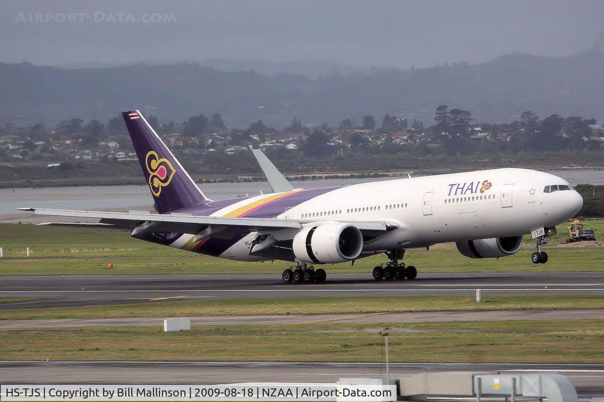 HS-TJS, 2006 Boeing 777-2D7/ER C/N 34587/595, it is wet and cold....so why come here ?
