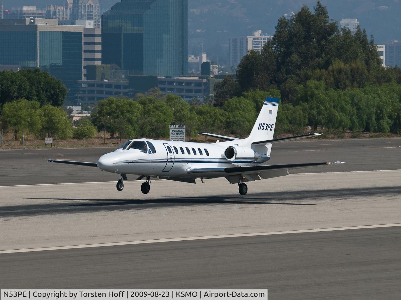N53PE, 1998 Cessna 560 C/N 560-0464, N53PE arriving on RWY 21